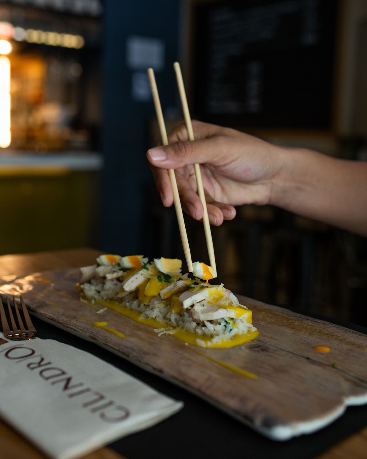 fondo sobre nosotros